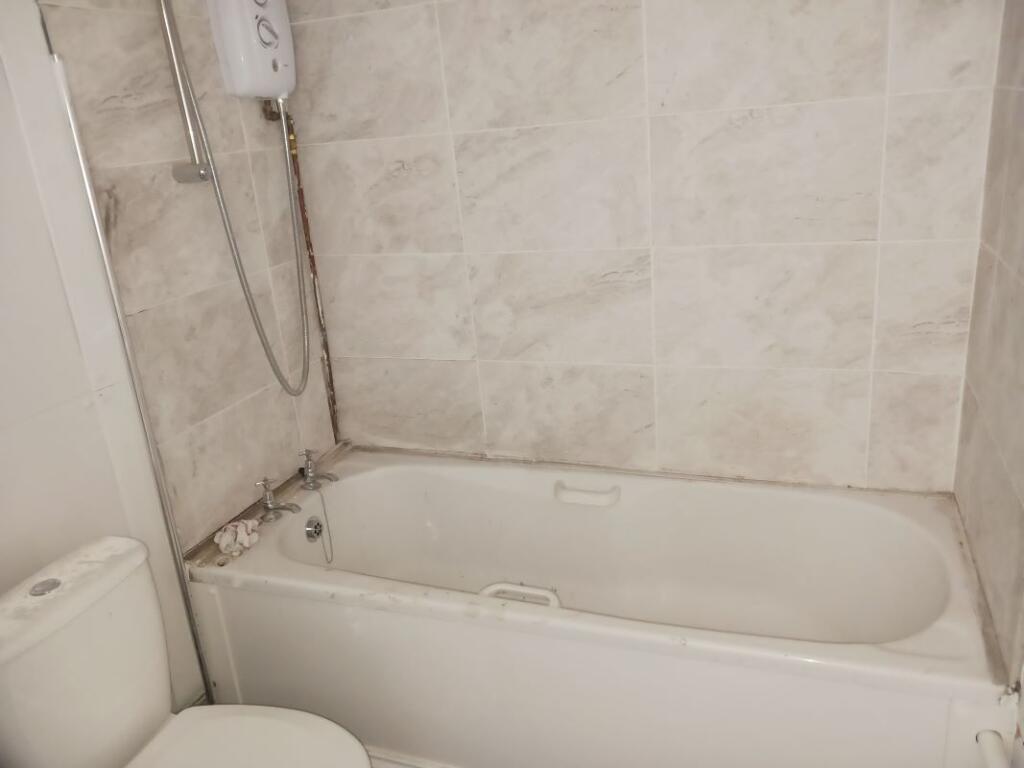 Additional image 9 of Flat 9 Holland House, Great Hampton Row, Birmingham, West Midlands, B19 3JJ