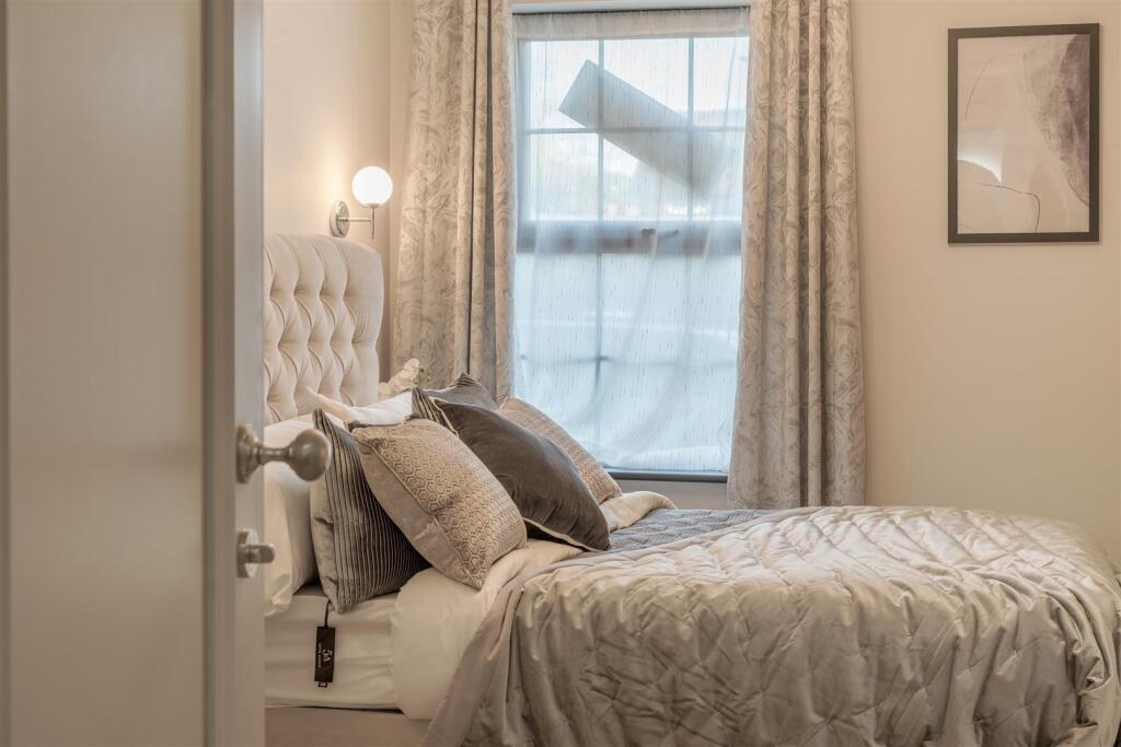 Additional image 24 of Shootersway, Berkhamsted