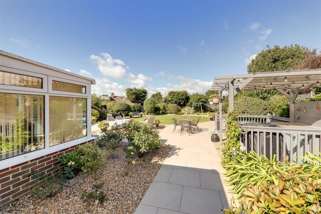 Additional image 21 of Alinora Crescent, Goring-By-Sea, Worthing