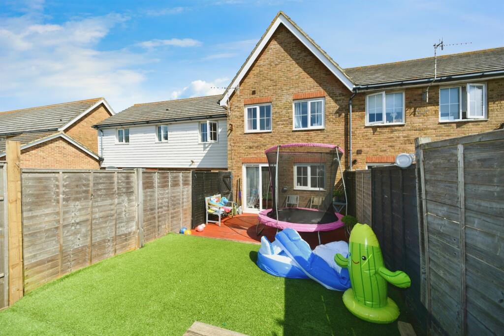 Additional image 18 of Roundhouse Crescent, Peacehaven