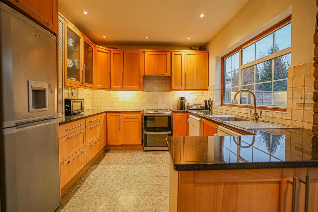 Additional image 6 of Luton Road, Harpenden, AL5