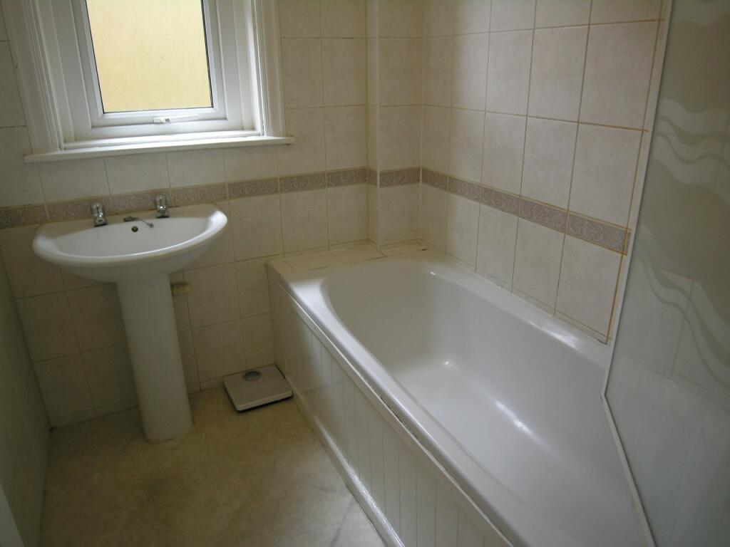 Additional image 8 of 6 bedroom House in Winton