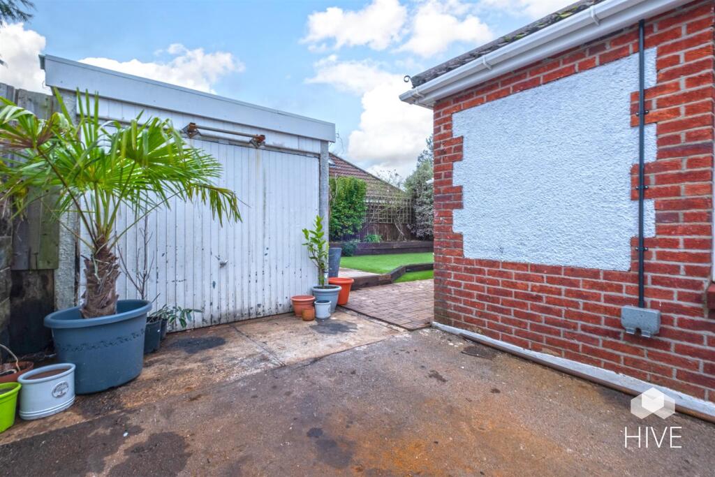 Additional image 25 of Woodlands Crescent, Poole