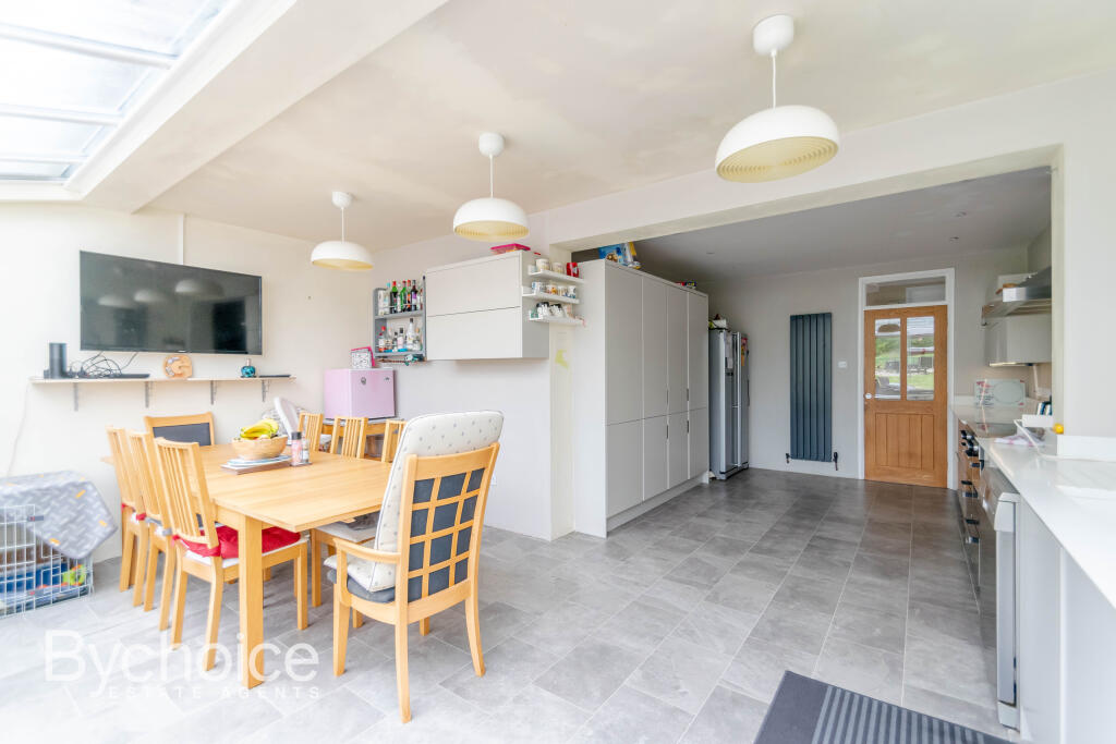 Additional image 41 of Melbourne, Hundon Road