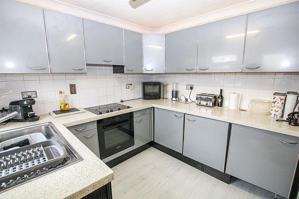 Additional image 20 of Elliott Close, Newmarket