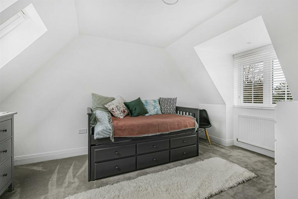 Additional image 20 of Webb Avenue, Newmarket