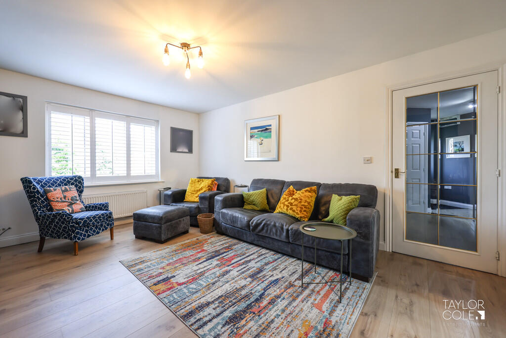 Additional image 3 of School Walk, Tamworth