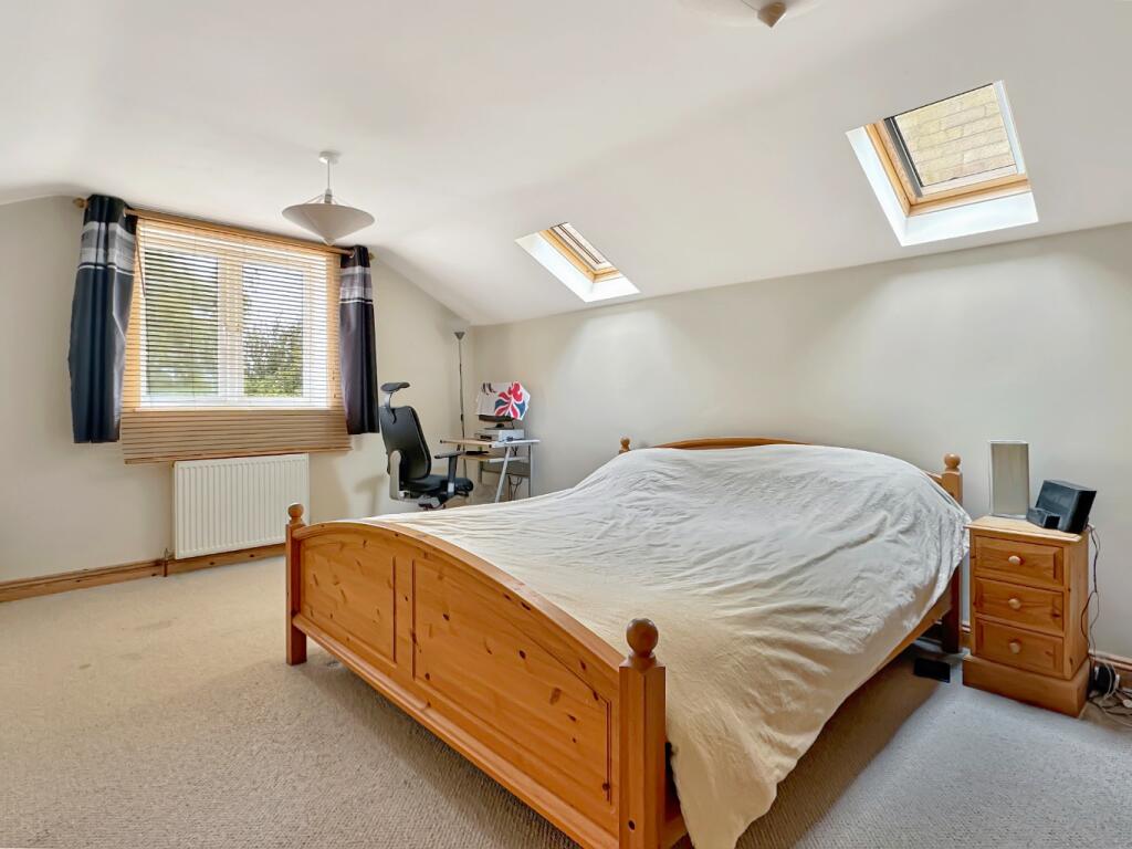 Additional image 12 of High Street, Over