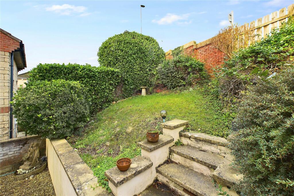 Additional image 18 of Beaufort Avenue, Midsomer Norton, Radstock, Somerset, BA3