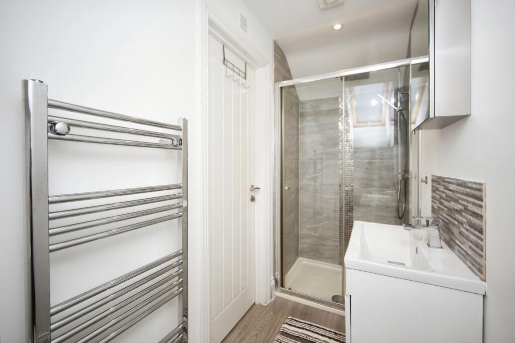 Additional image 14 of Westholme Road, Alcester, B50