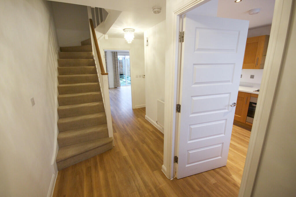 Additional image 4 of Charger Road