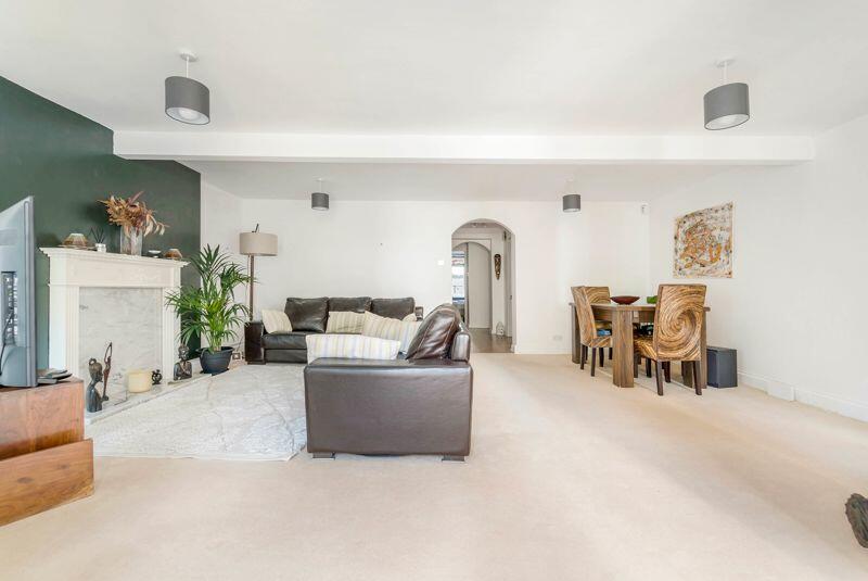 Additional image 4 of Shrubbery Avenue, Weston super Mare - 3 BED/2BATH + GARDEN - NO CHAIN