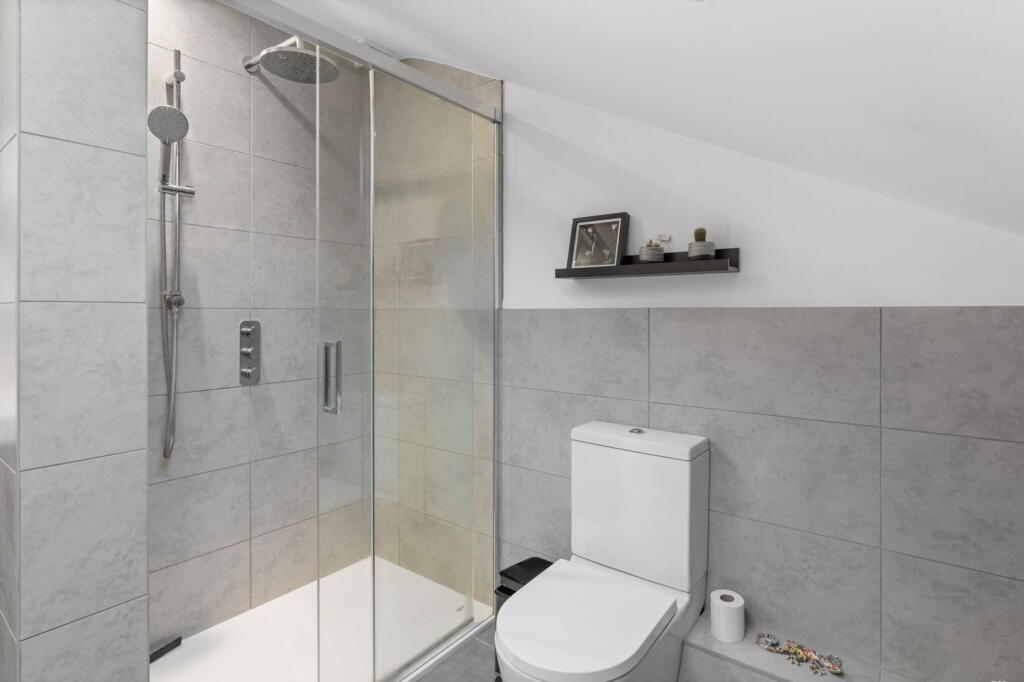 Additional image 18 of Highfields , Caldecote , CB23 7NY