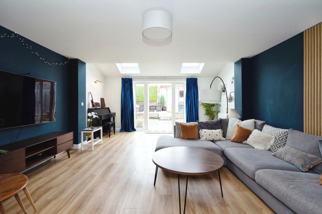 Additional image 25 of Fletcher Way, Henfield, BN5