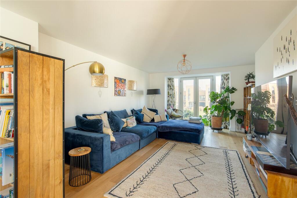 Additional image 5 of Clay Farm Drive, Trumpington, Cambridge, Cambridgeshire, CB2