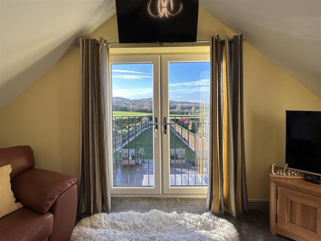 Additional image 18 of Bromsgrove Road, Hunnington, Halesowen