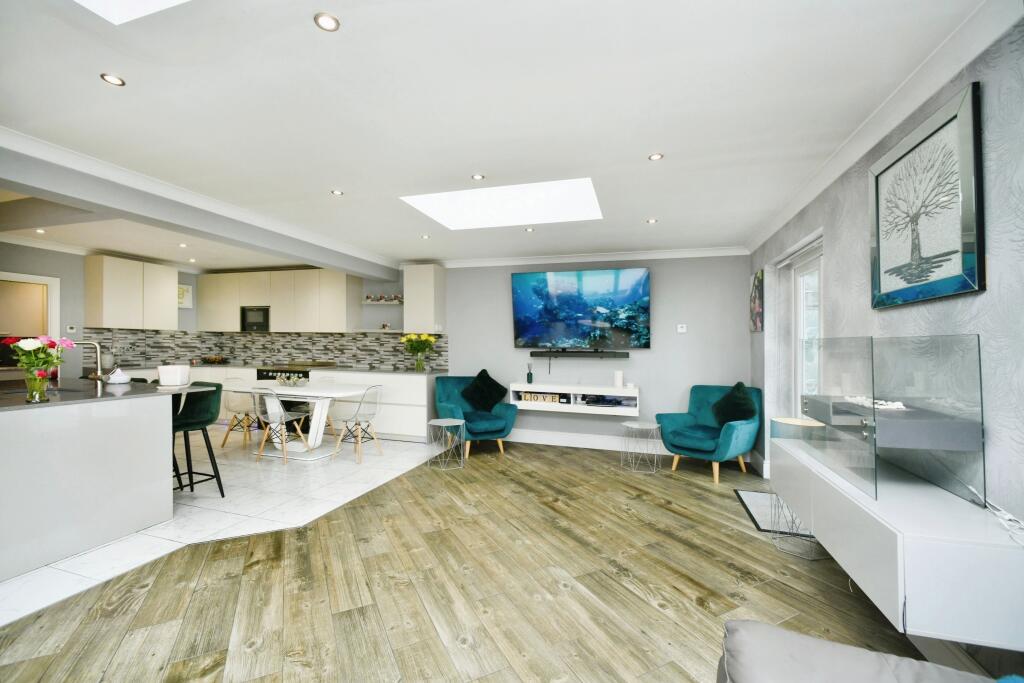 Additional image 9 of Capel Avenue, Peacehaven, BN10