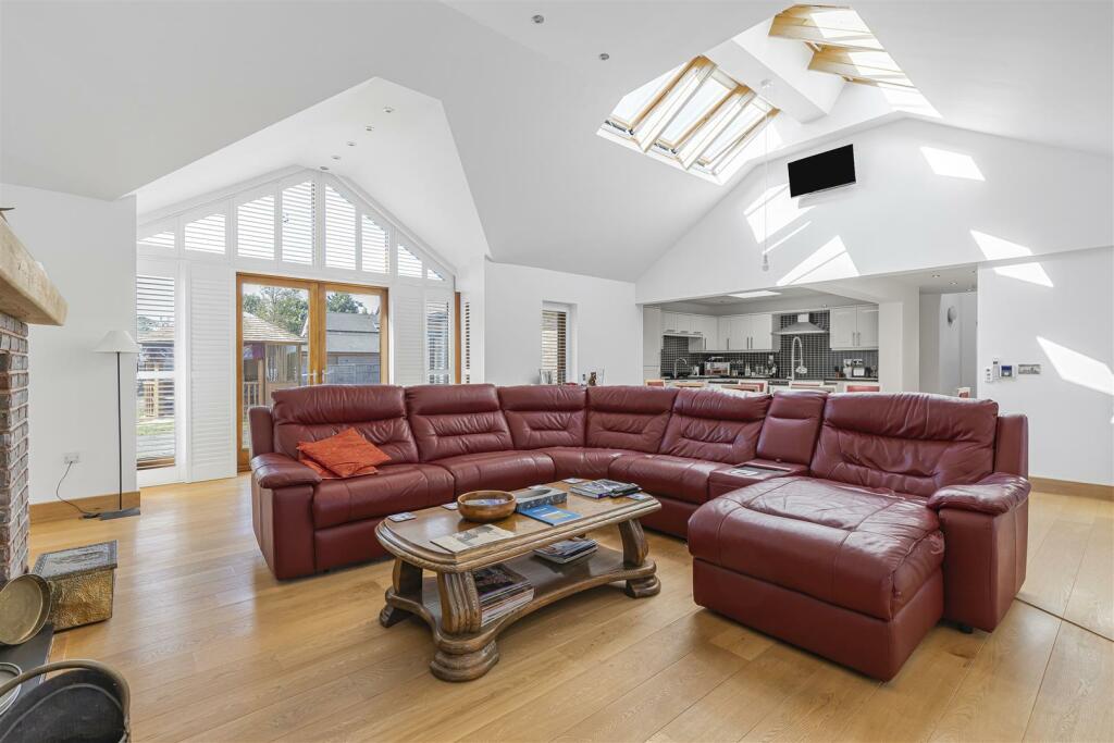 Additional image 12 of Broadway, Bourn