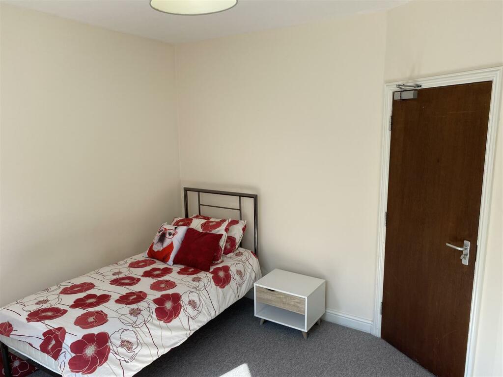 Additional image 7 of Flat 1, 23 Mill Road, Cambridge, CB1 2AB