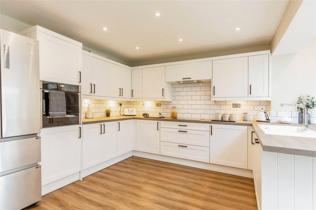 Additional image 4 of Sophia Gardens, Weston-super-Mare, Somerset, BS22