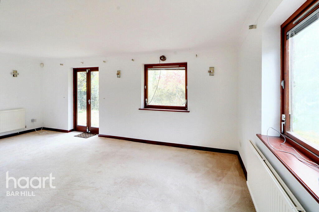 Additional image 22 of The Fairway, Bar Hill