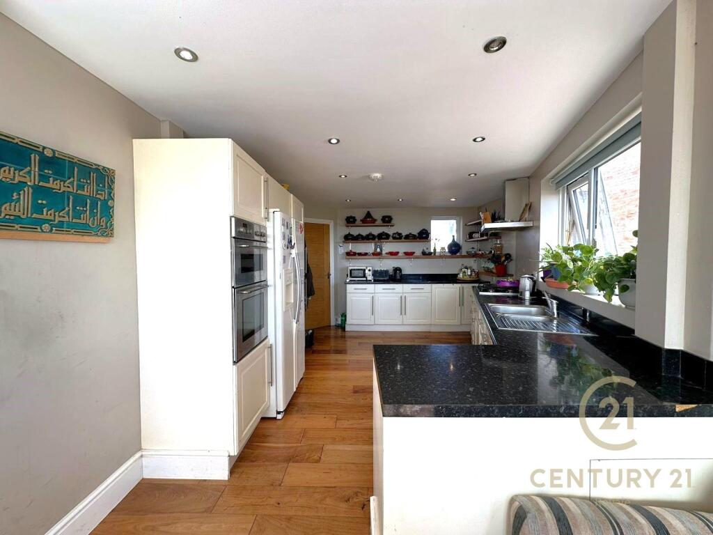 Additional image 19 of Telscombe Cliffs Peacehaven BN10