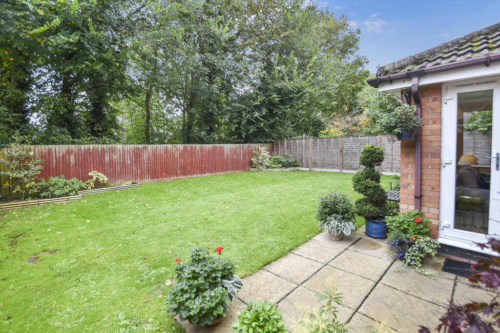 Additional image 16 of Old Pinewood Way, Papworth Everard