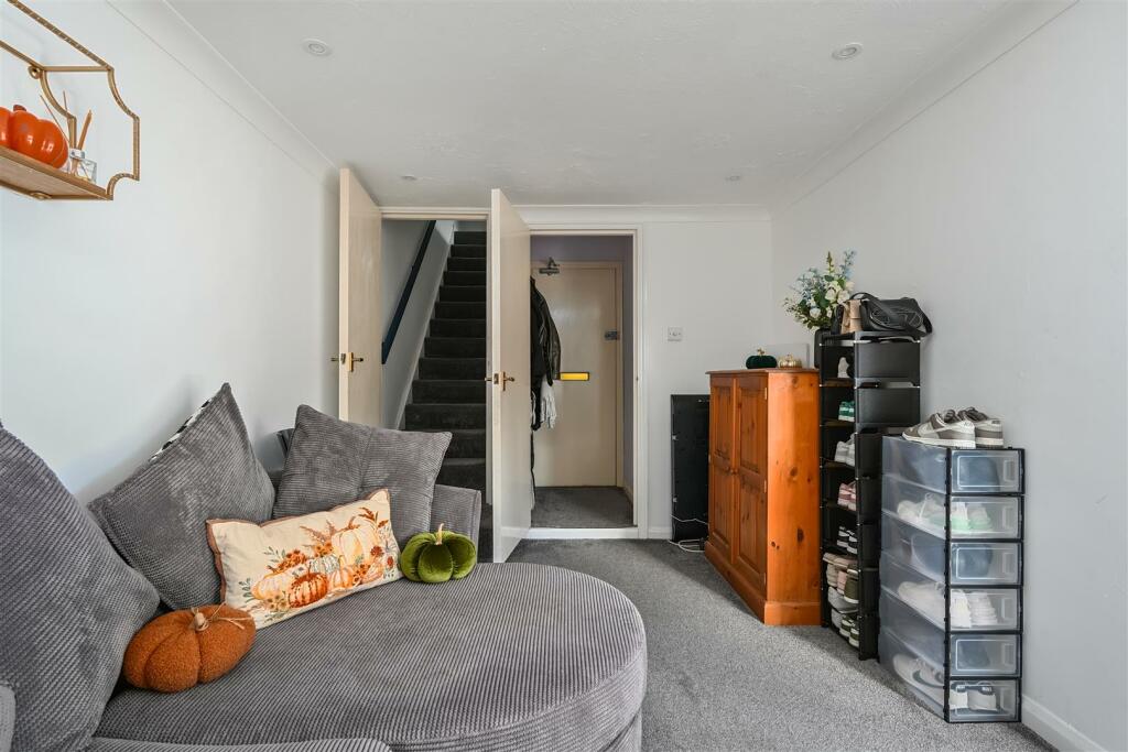 Additional image 5 of Weavers Lane, Henfield