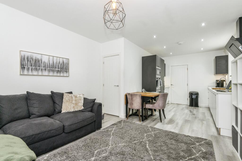 Additional image 4 of Willow Street, Cleckheaton, BD19