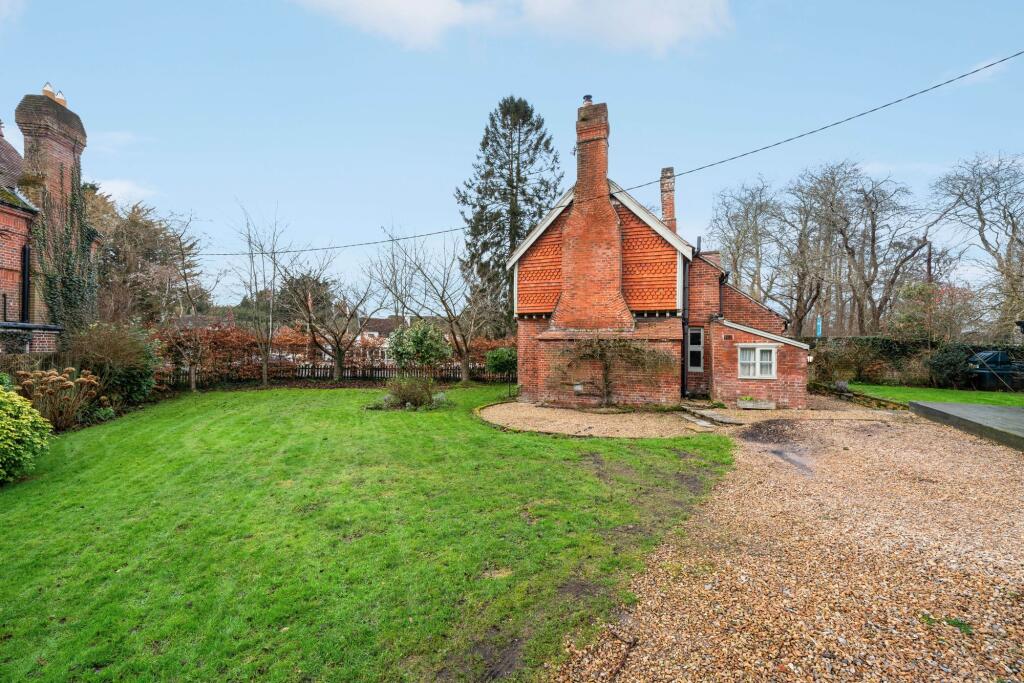 Additional image 20 of Sopley, Christchurch, BH23