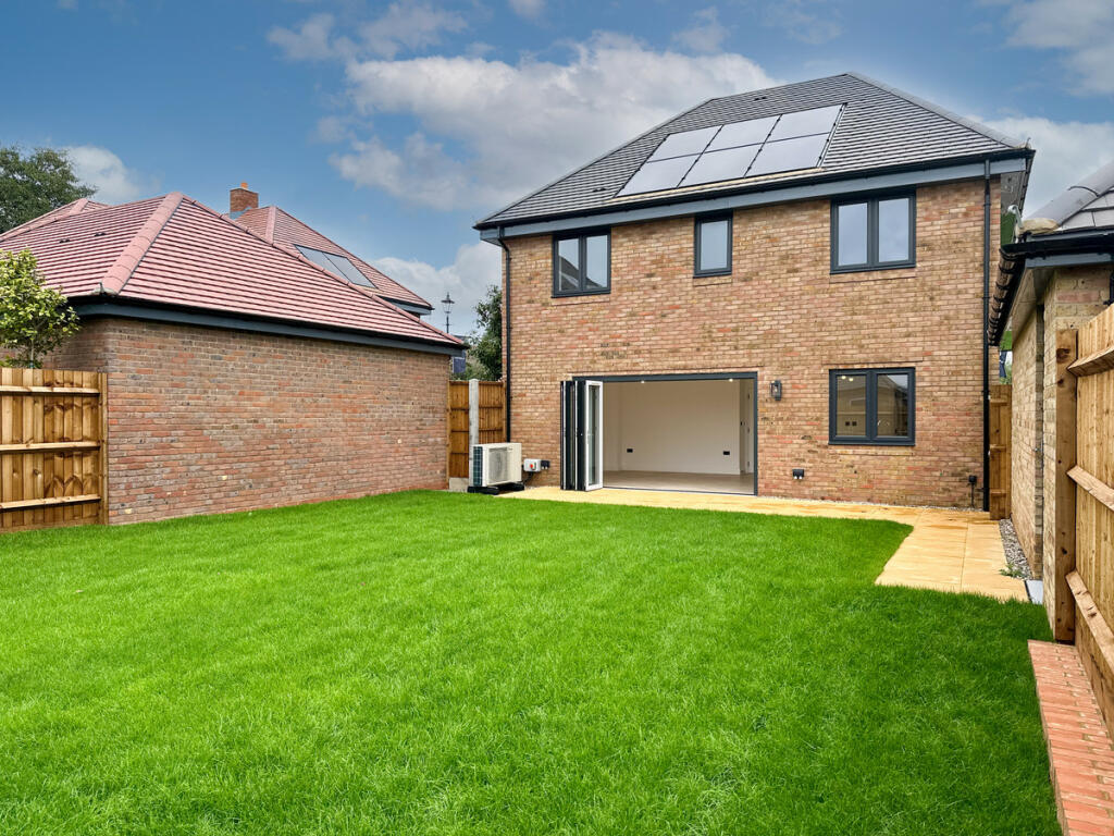 Additional image 42 of Hayfield Lodge, New Road, Over, CB24