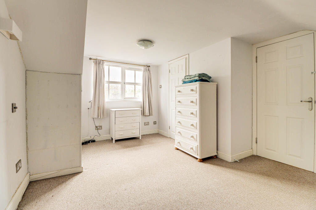 Additional image 11 of Salisbury Road, Harpenden, Hertfordshire, AL5