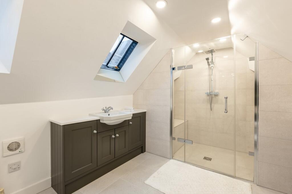 Additional image 15 of High Street, Henley-in-Arden, Warwickshire, B95