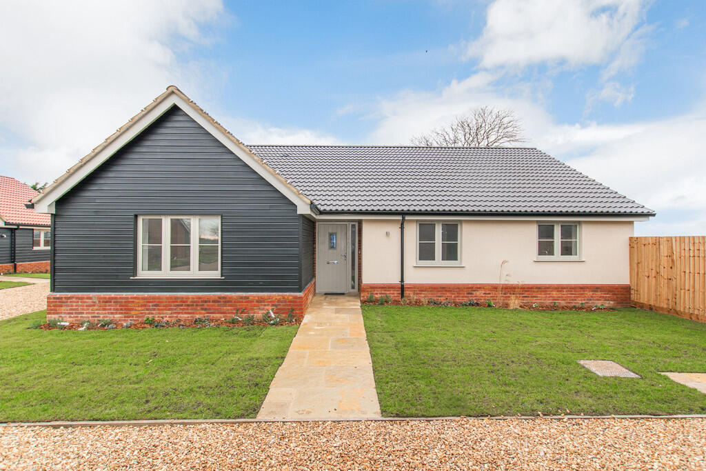 Last 4 Bedroom Available