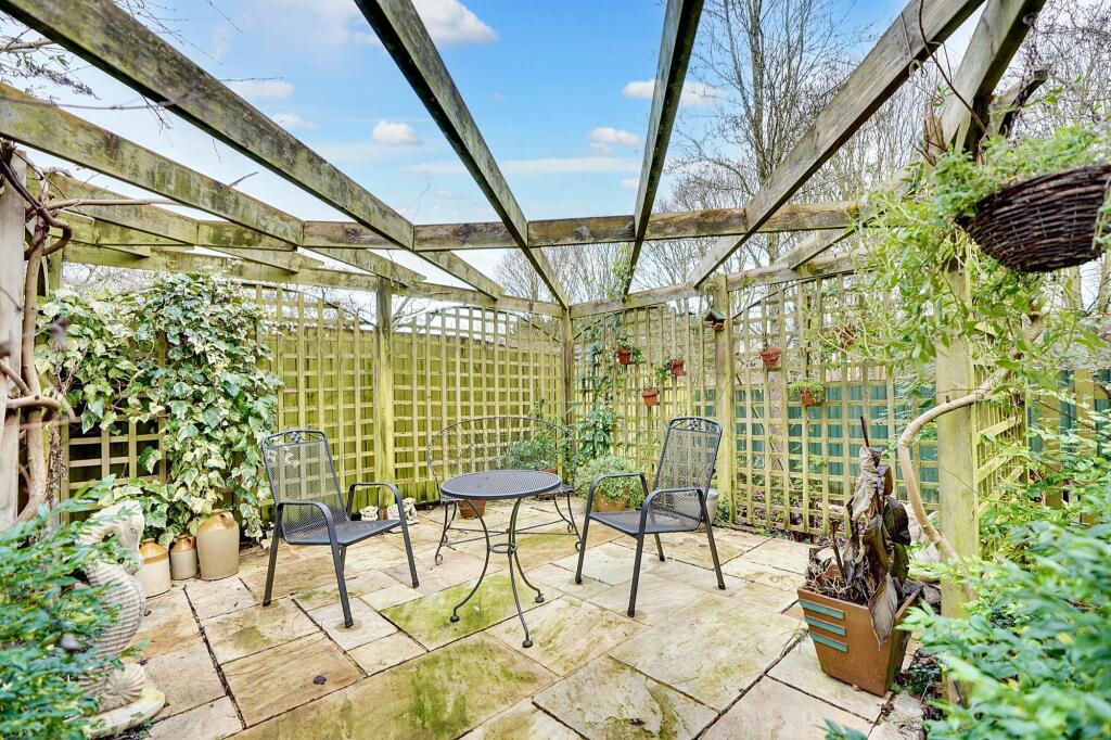 Additional image 14 of Meadow Lane, Newmarket, CB8