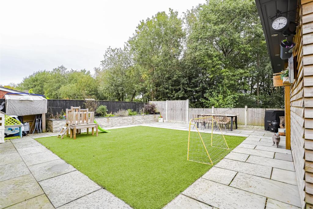 Additional image 11 of Hawthorn Gardens, Clayton Le Moors