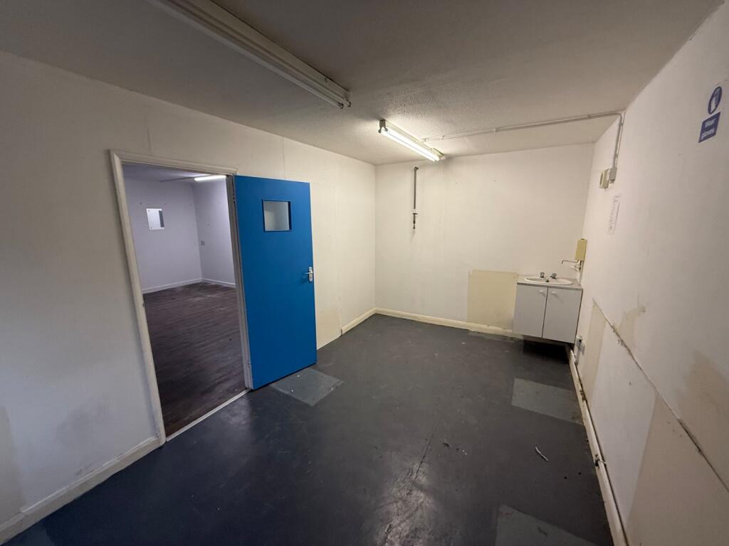 Additional image 14 of T4 Dominion Way, Worthing, West Sussex, BN14