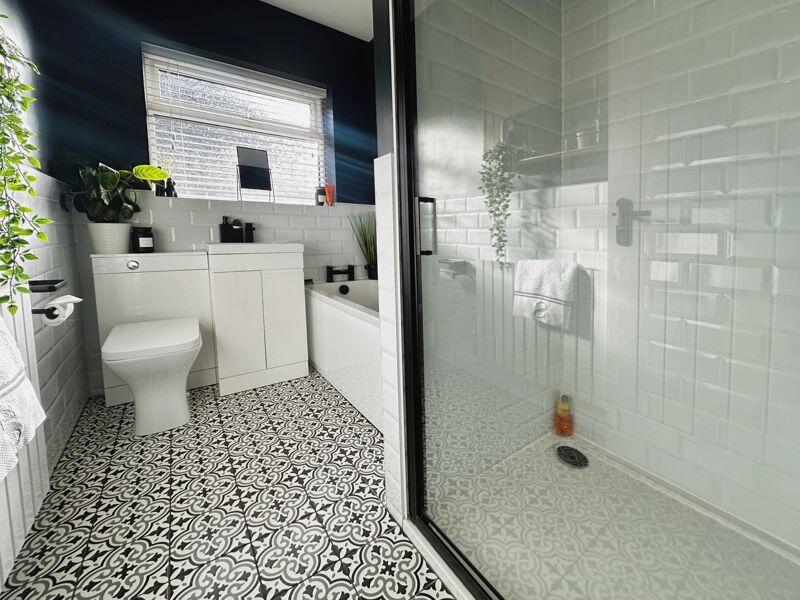 Additional image 13 of Holden Avenue, Bury