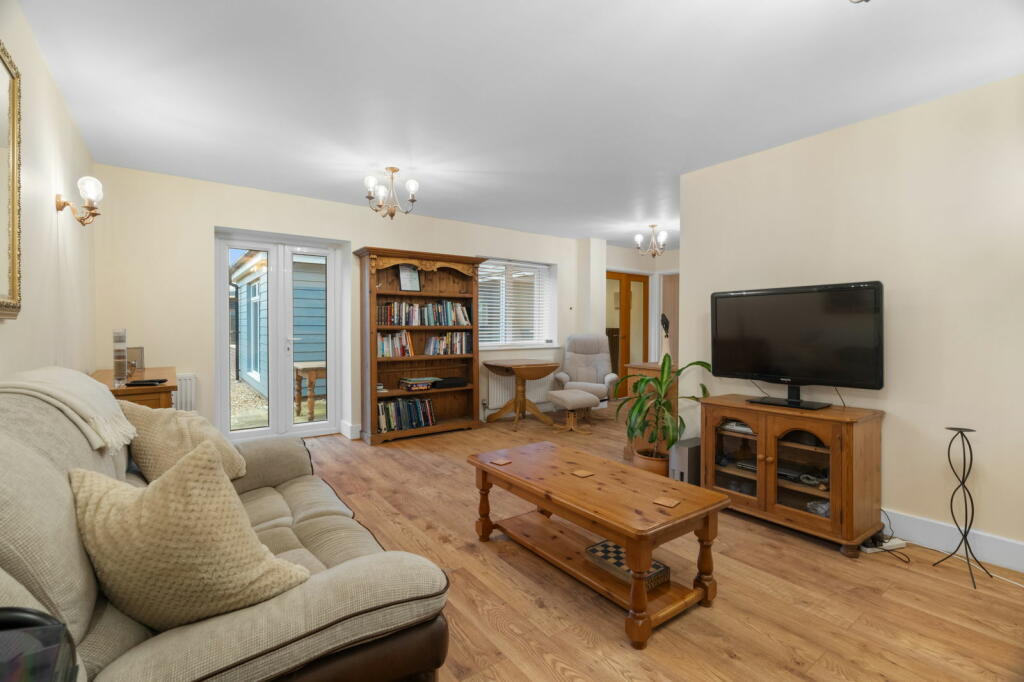 Additional image 7 of King Street, Rampton