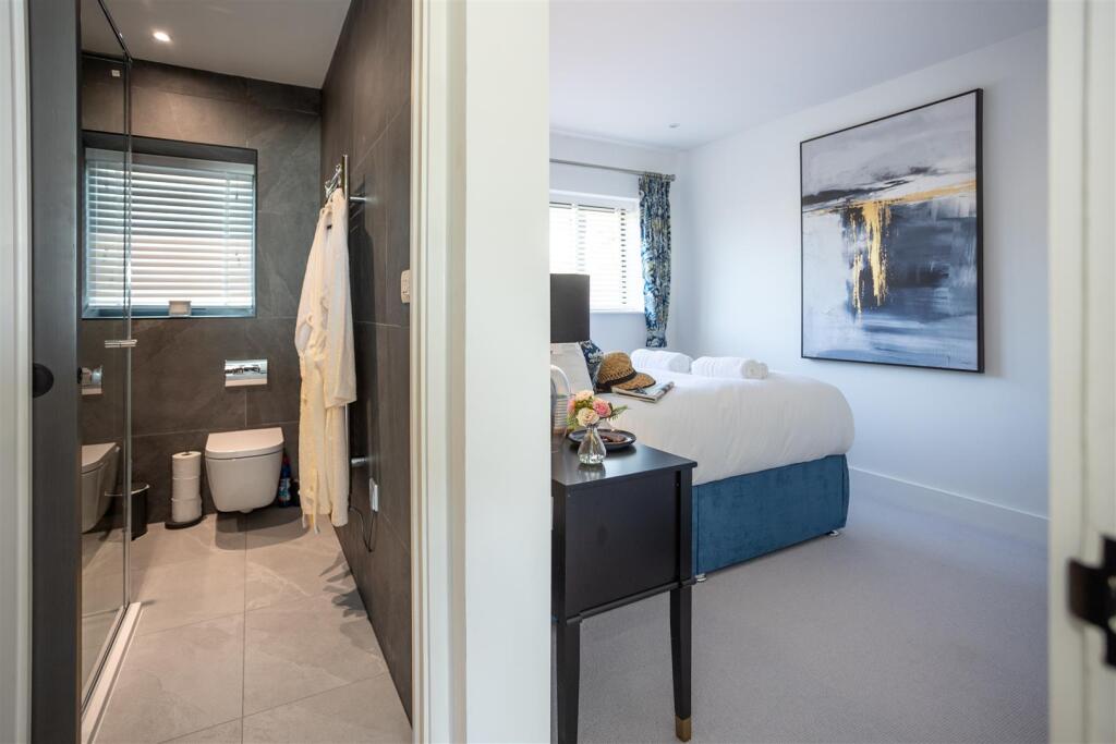 Additional image 12 of Sandbanks Road, Lilliput