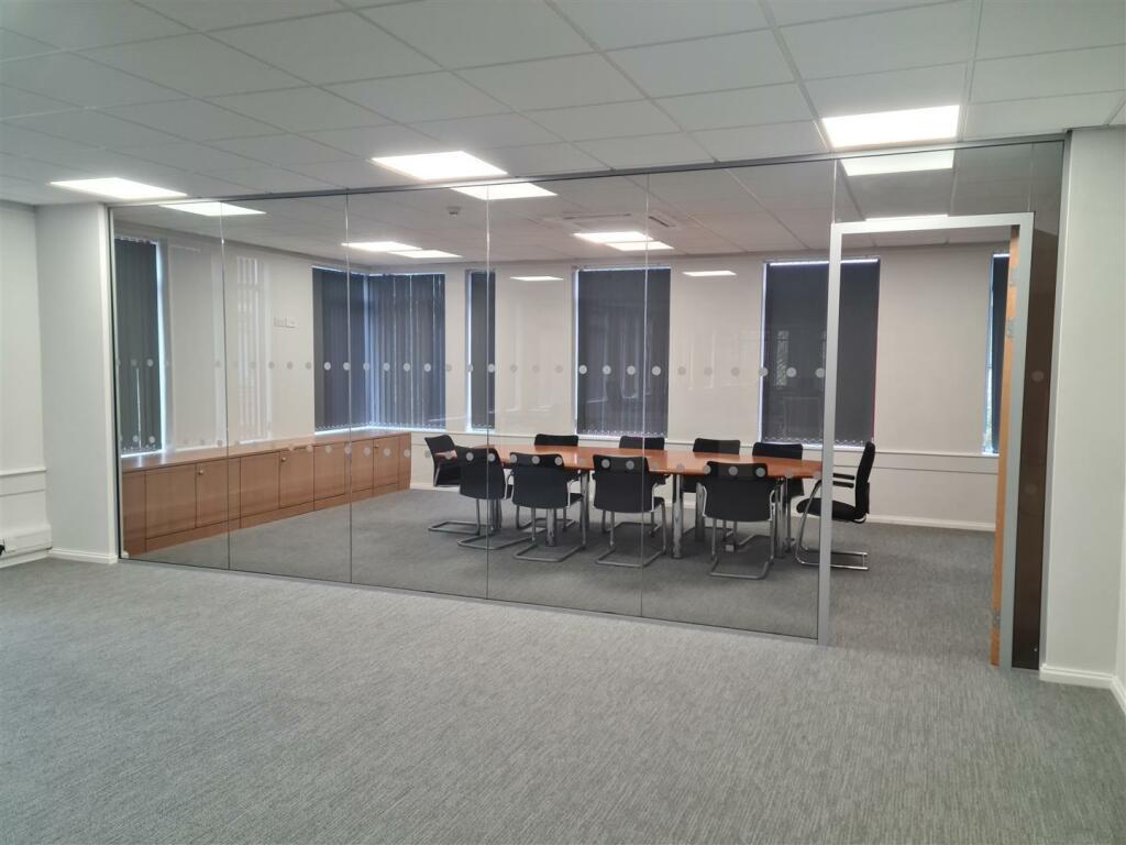 Additional image 4 of 3 Alexandra Gate, Ffordd Pengam, Cardiff, CF24 2UD.