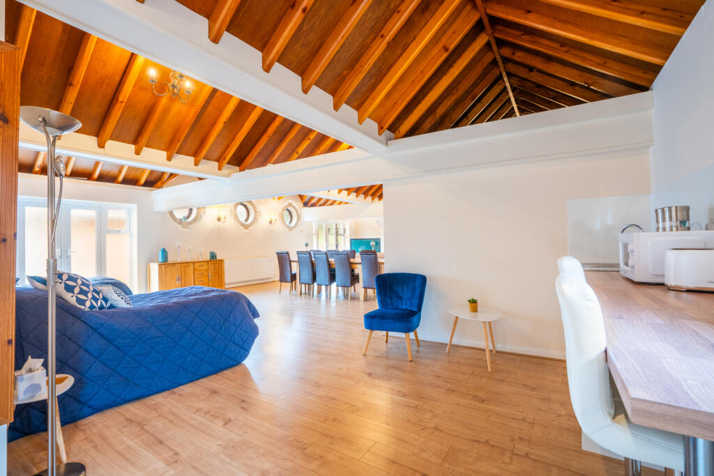 Additional image 18 of Highland View Close, Colehill, Wimborne, Dorset, BH21