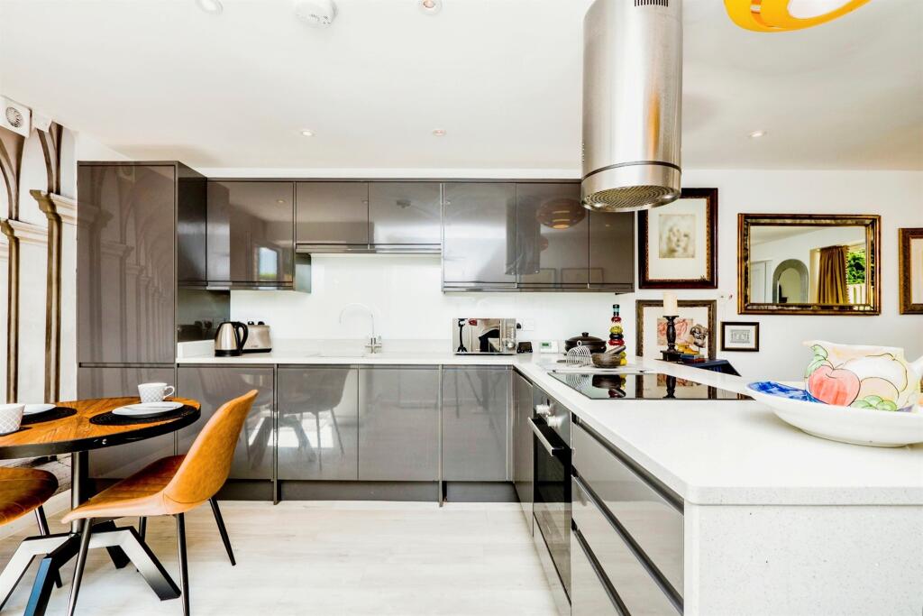 Additional image 10 of Sir Walter Mews, Cardiff