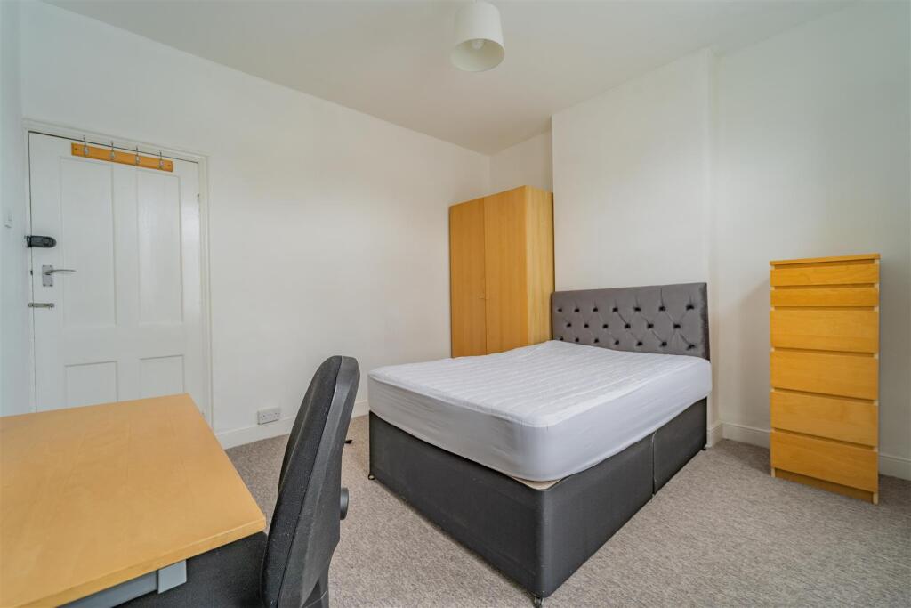 Additional image 4 of Warwards Lane, Birmingham