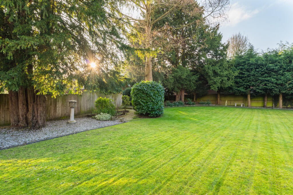 Additional image 46 of High Street, Henley-in-Arden, B95