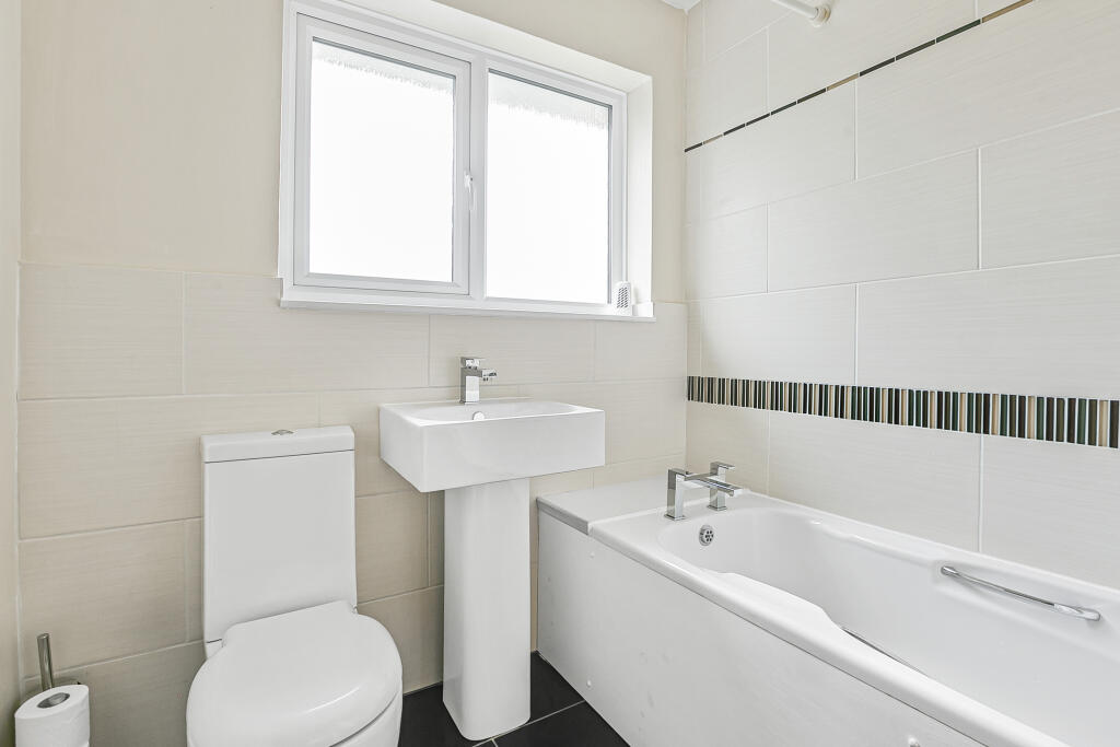 Additional image 14 of Harwood Hill, Welwyn Garden City, Hertfordshire, AL8