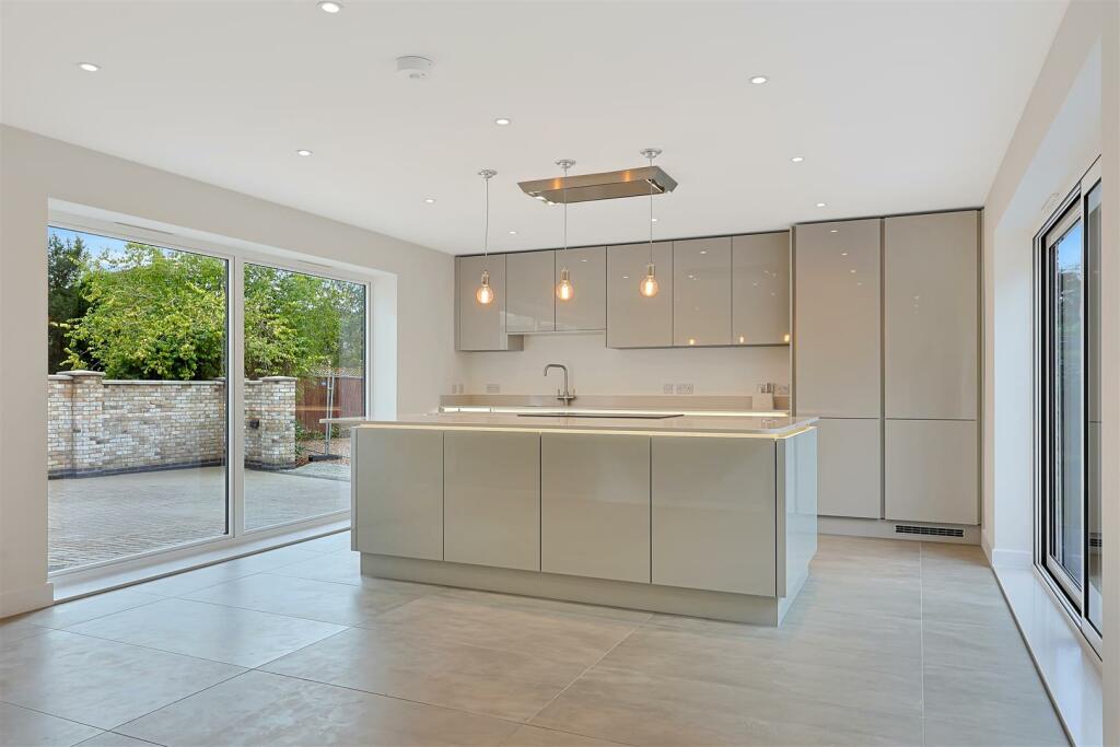 Additional image 14 of Station Road, Histon