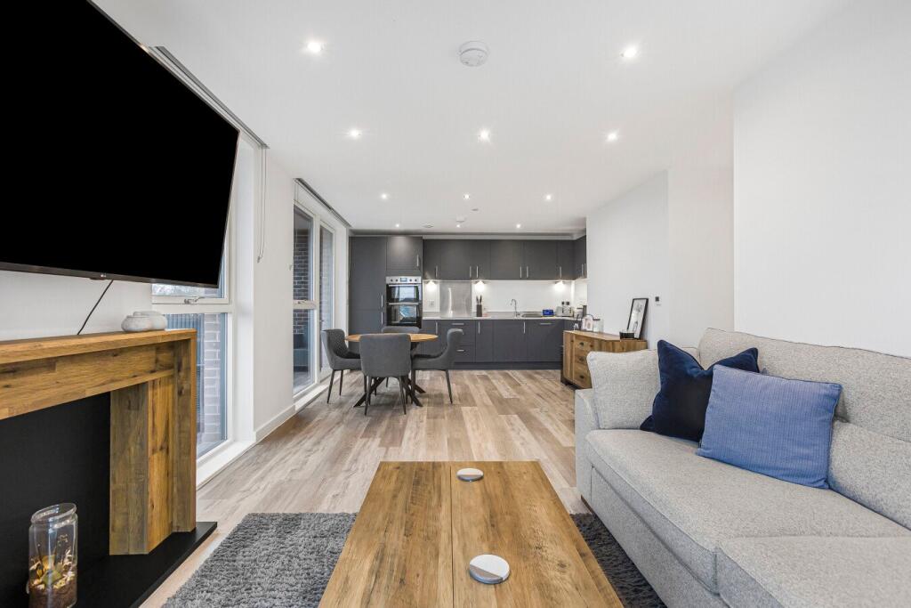 Additional image 4 of Newtown House Town Center, Hatfield, AL10