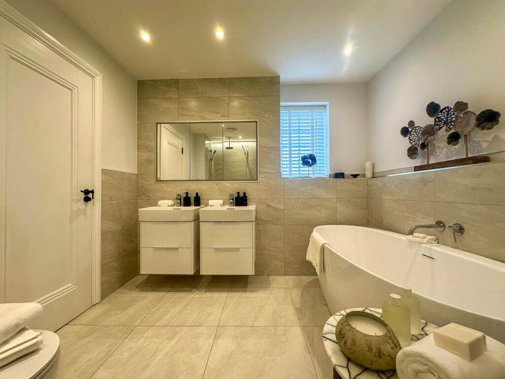 Additional image 41 of New Road at Hayfield Lodge, Over, CB24