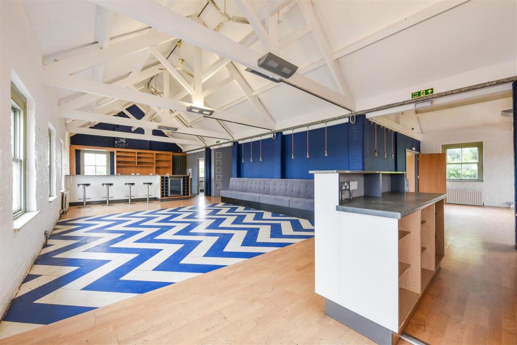 Additional image 18 of Tarrant Street, Arundel